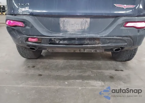 2015 Jeep Cherokee Trailhawk из США, поврежденный, VIN 1C4PJMBS4FW713328